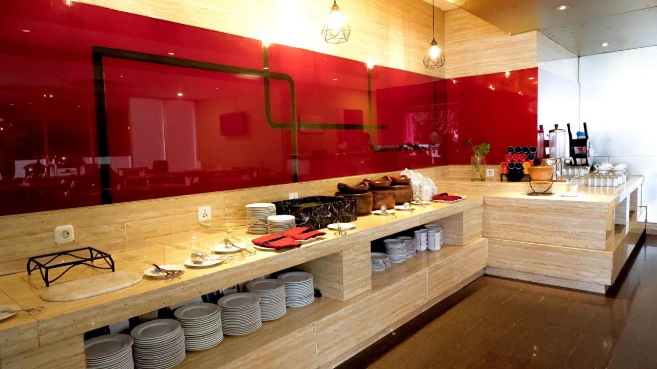 Favehotel Tanah Abang - Cideng Джакарта Екстериор снимка