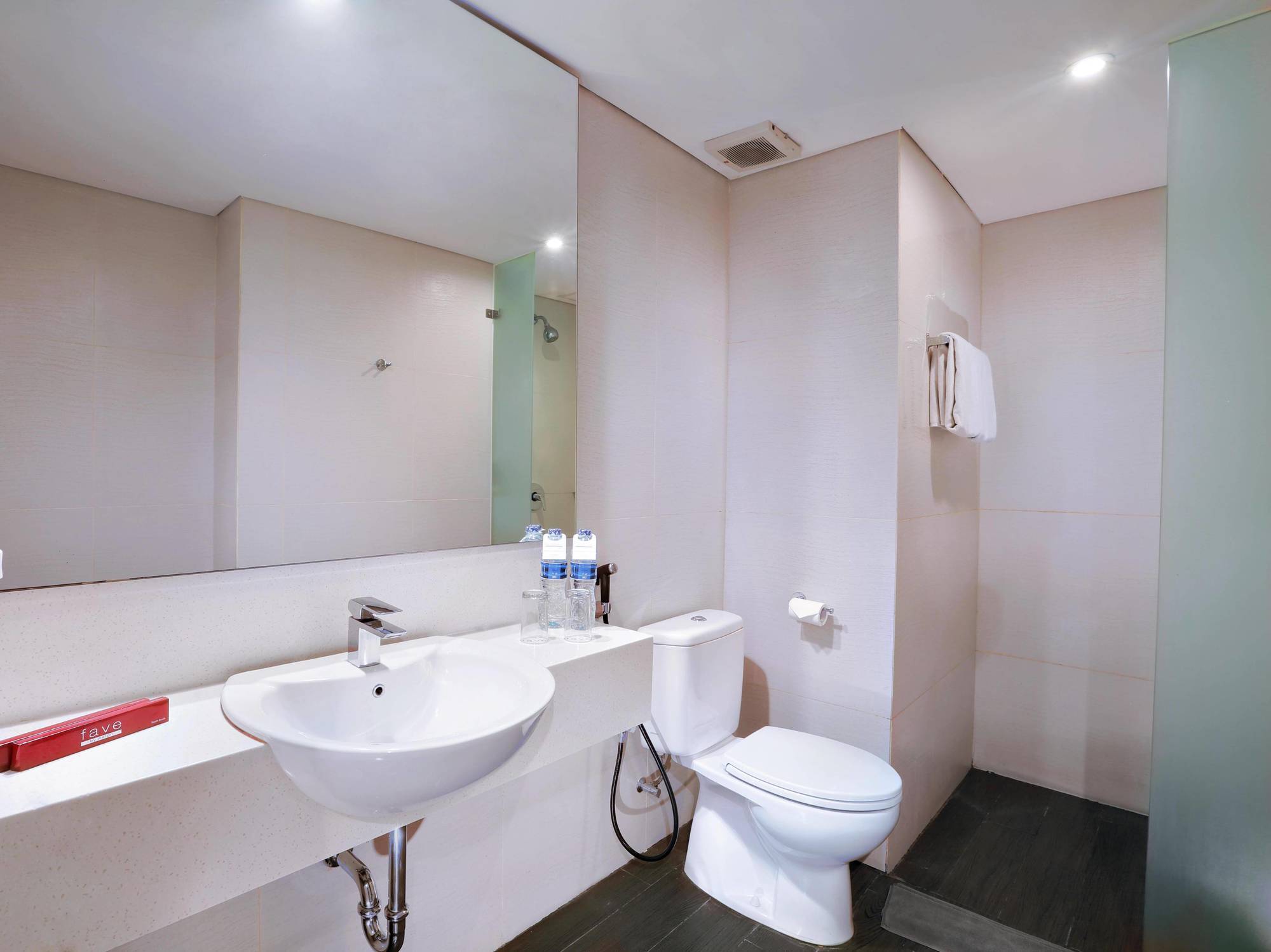 Favehotel Tanah Abang - Cideng Джакарта Екстериор снимка